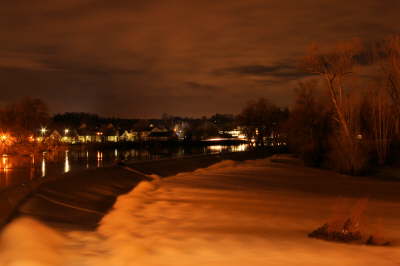 9 Neckar bei Nacht